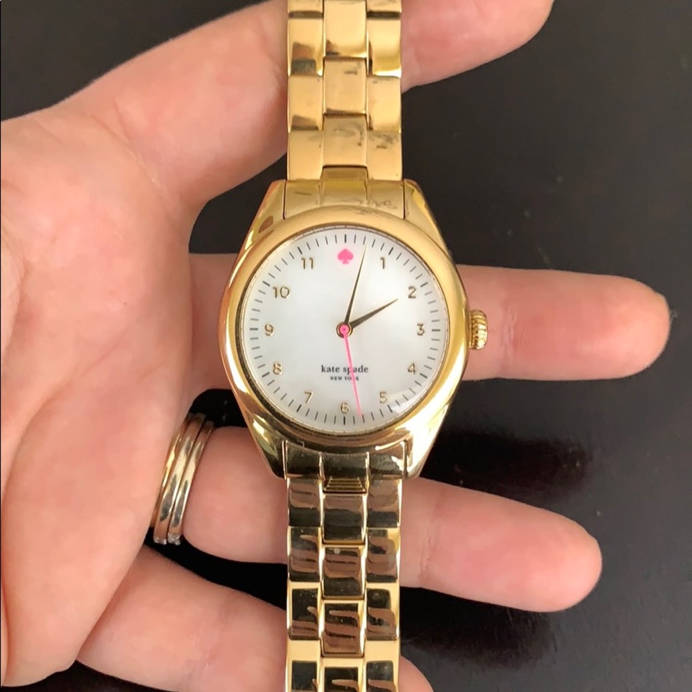 Kate Spade watch! - Picture 2 of 5